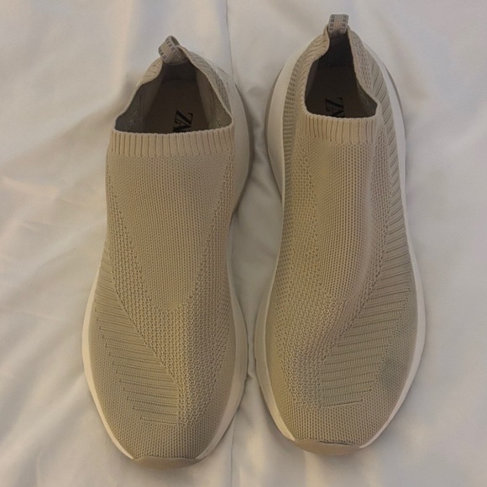 Zara Men's Taupe Knit Slip-On Sneakers